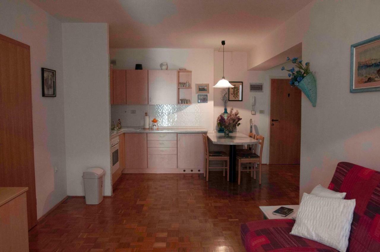 Spacious Balcony Apartment بيران المظهر الخارجي الصورة